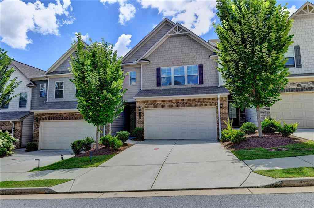 Townhouse For Sale - 1864 Shetley Creek Drive<br/> Norcross, GA 30071