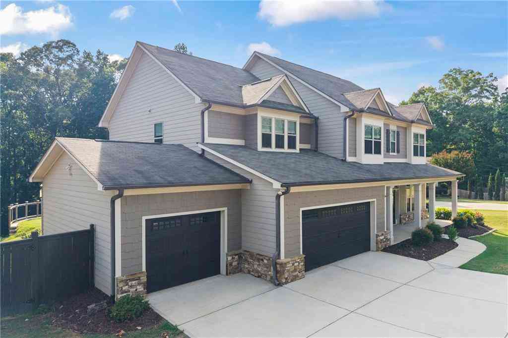 Homes For Sale - 5930 Mount Laurel Walk<br/> Flowery Branch, GA 30542