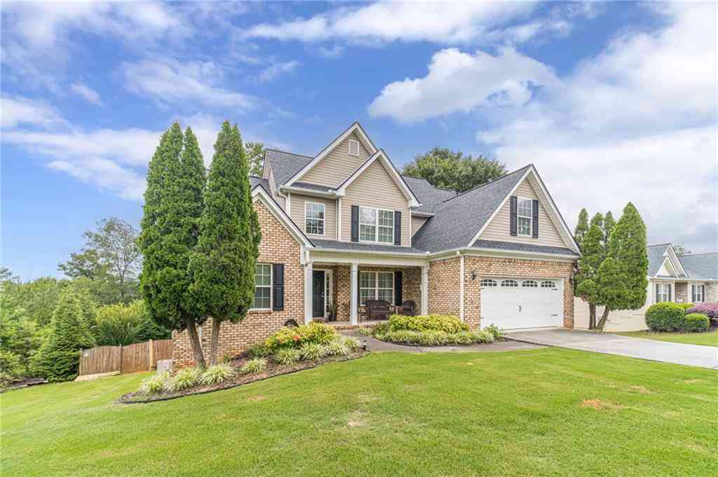 Homes For Sale - 946 Golden Meadows Lane<br/> Loganville, GA 30052