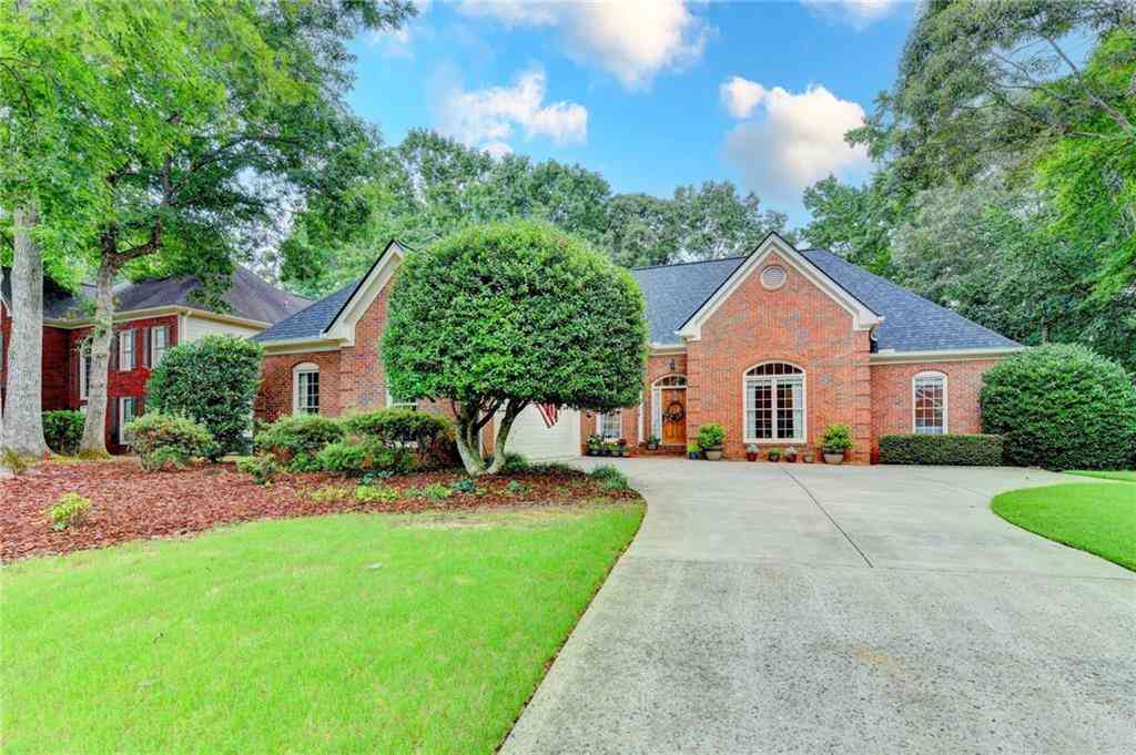 Homes For Sale - 2470 Bexford View<br/> Cumming, GA 30041