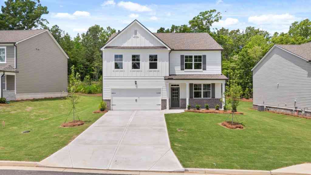 Homes For Sale - 353 Belmont Drive<br/> Cartersville, GA 30120