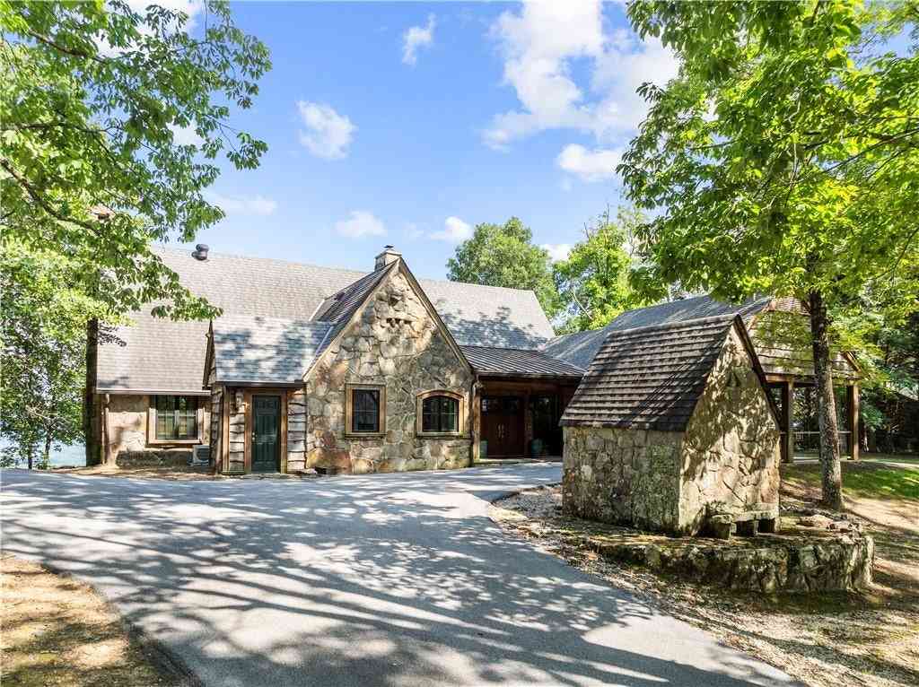 Homes For Sale - 283 S Brow Drive<br/> Menlo, GA 30731