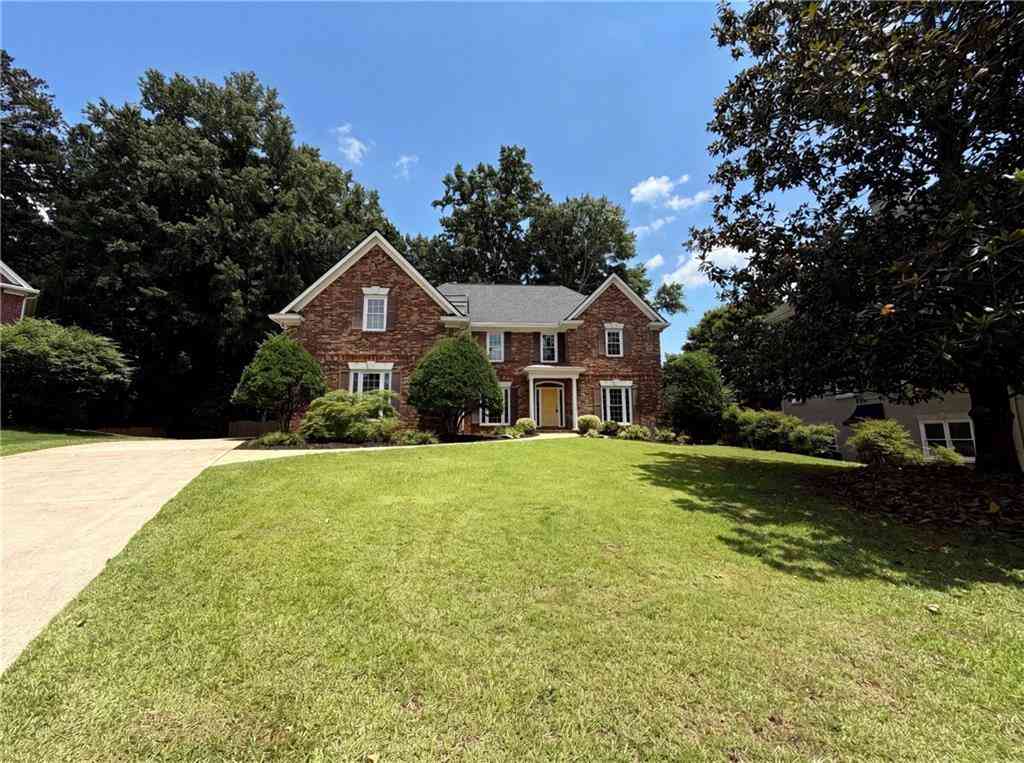 Homes For Sale - 1984 Charrwood Court<br/> Marietta, GA 30062