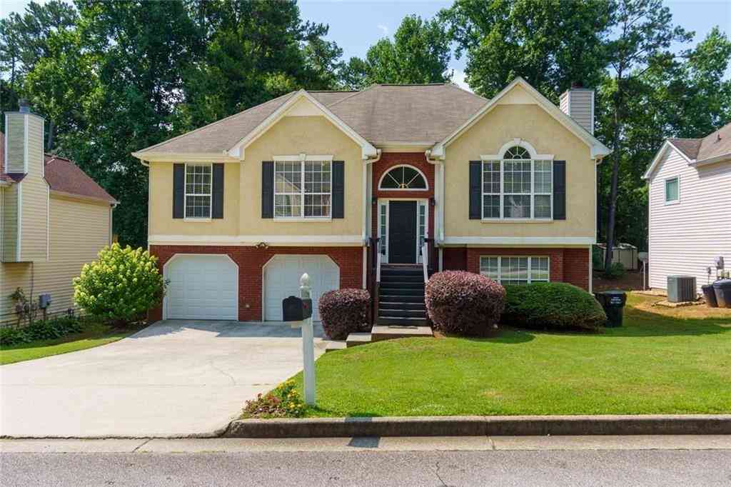 Homes For Sale - 5502 Sweetsprings Drive<br/> Powder Springs, GA 30127