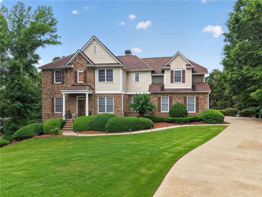 Homes For Sale - 5825 Aspen Forest Court<br/> Cumming, GA 30040