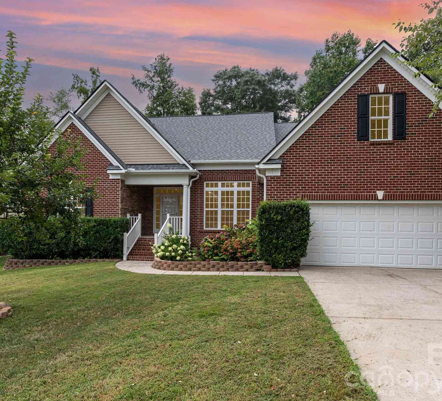 Homes For Sale - 7508 Turkey Trot Drive<br/> Stanley, NC 28164