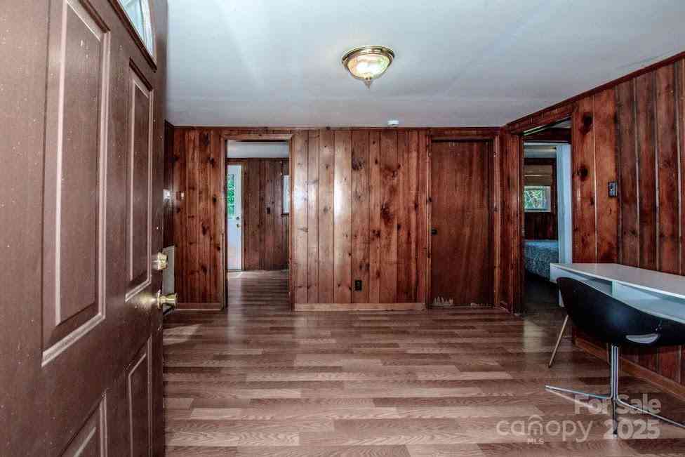 Homes For Sale - 809 N Mulberry Street<br/> Statesville, NC 28677