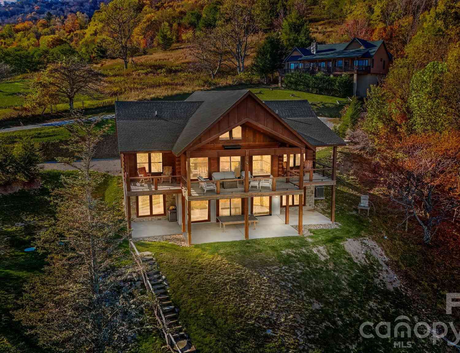Homes For Sale - 584 Grey Fox Ridge<br/> Banner Elk, NC 28604