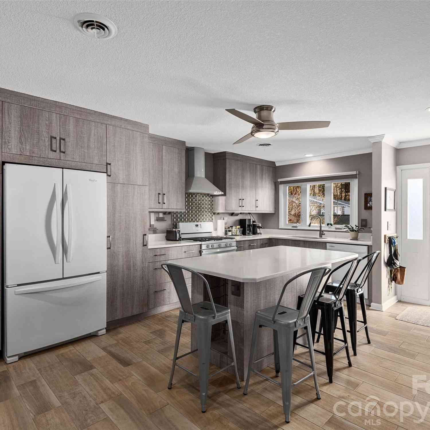 Condo For Sale - 321 Britton Creek Drive<br/> Hendersonville, NC 28791