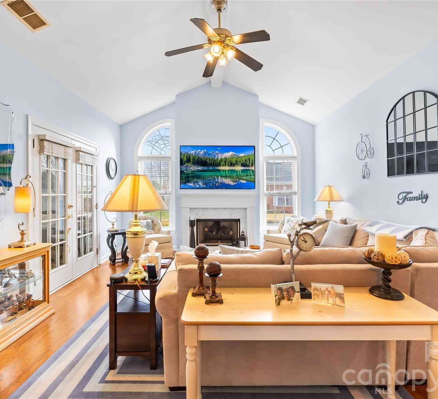 Condo For Sale - 8579 Highland Glen Drive<br/> Charlotte, NC 28269