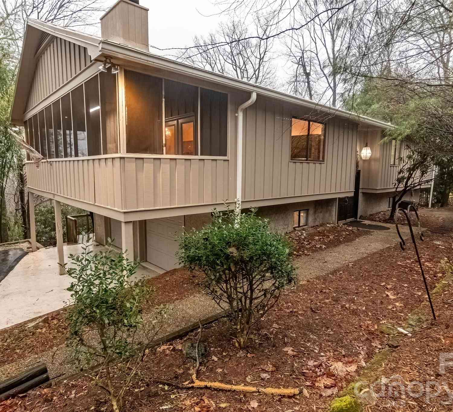 Condo For Sale - 120 Breckenridge Court<br/> Hendersonville, NC 28739