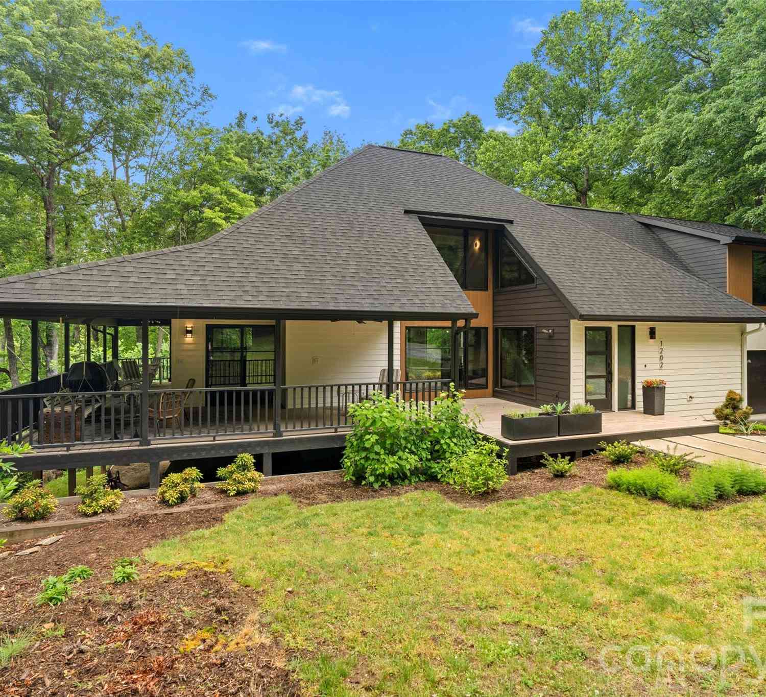 Condo For Sale - 1202 Davis Mountain Road<br/> Hendersonville, NC 28739