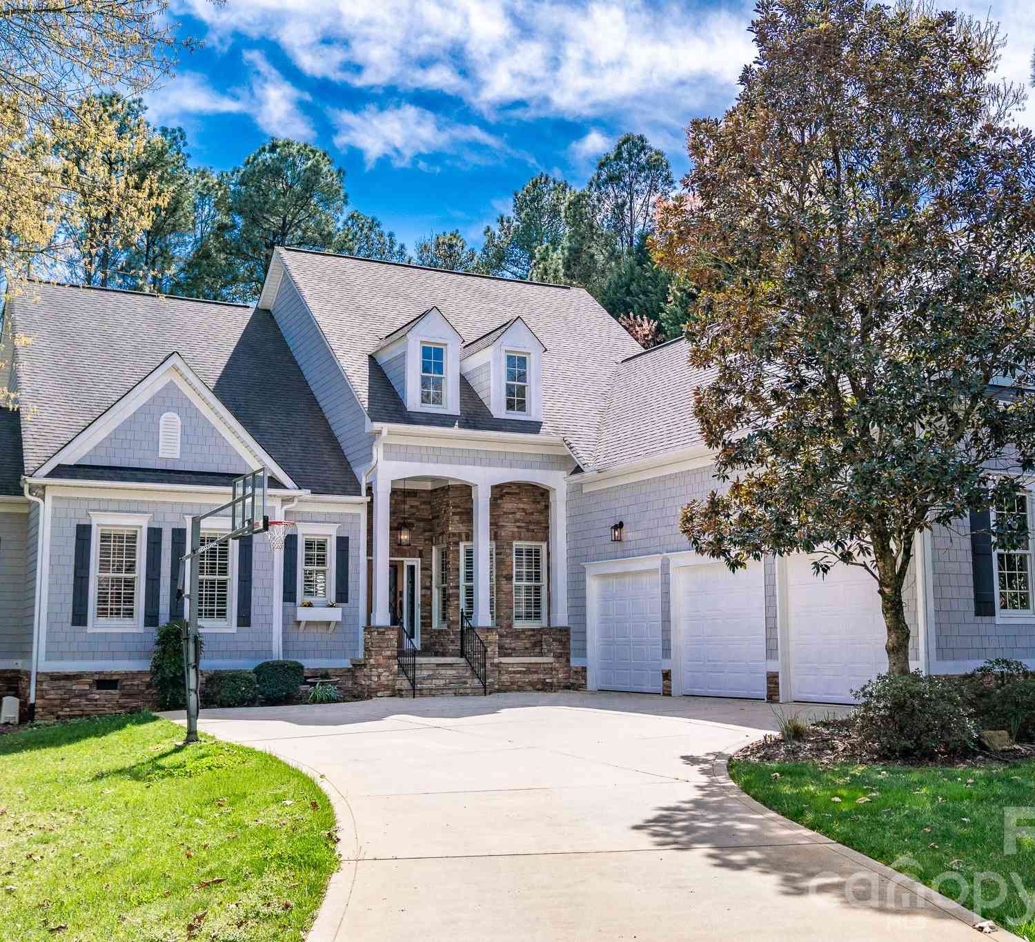 Homes For Sale - 4536 Rustling Woods Drive<br/> Denver, NC 28037