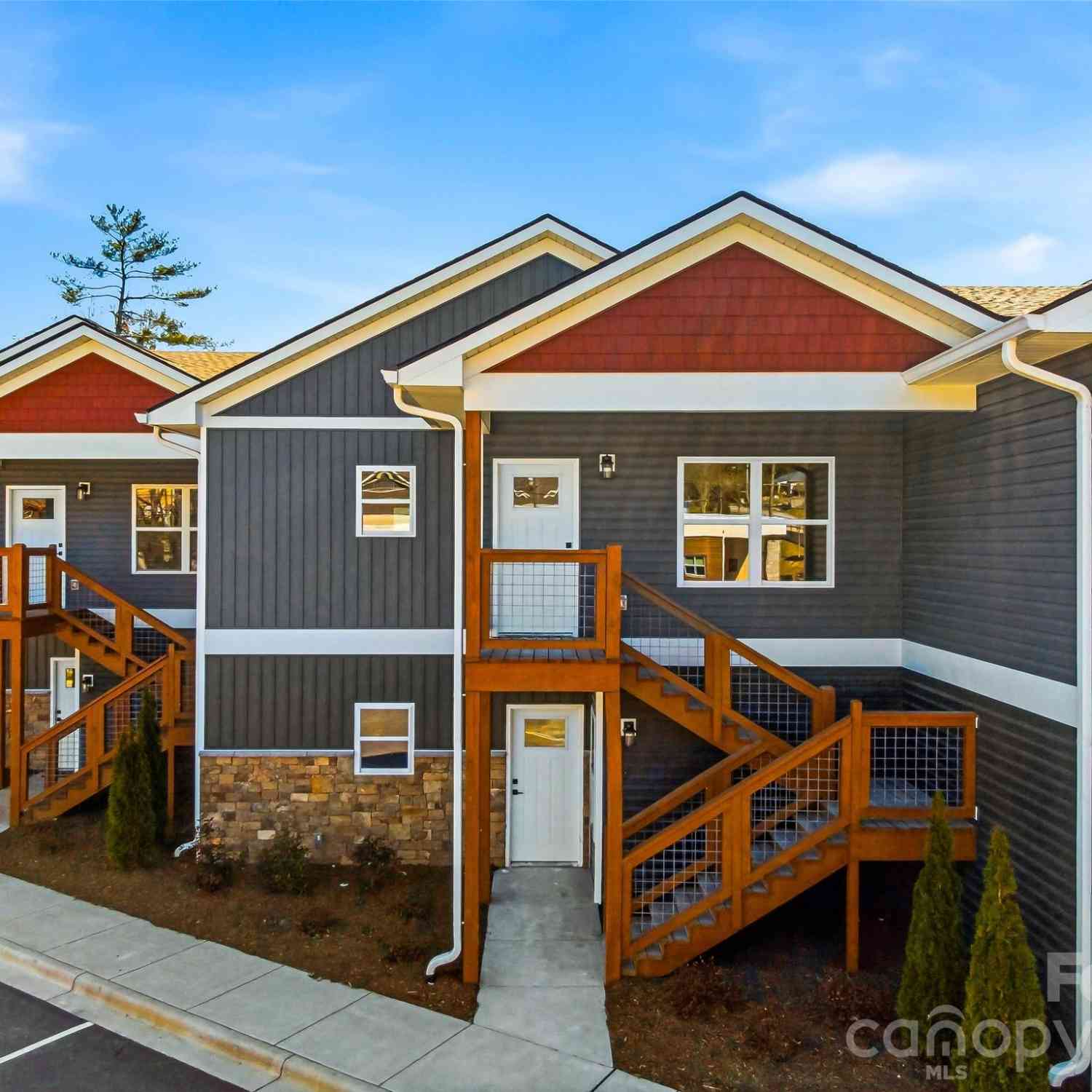 Condo For Sale - 143 Carver Street #10<br/> Transylvania County, Brevard, NC 28712
