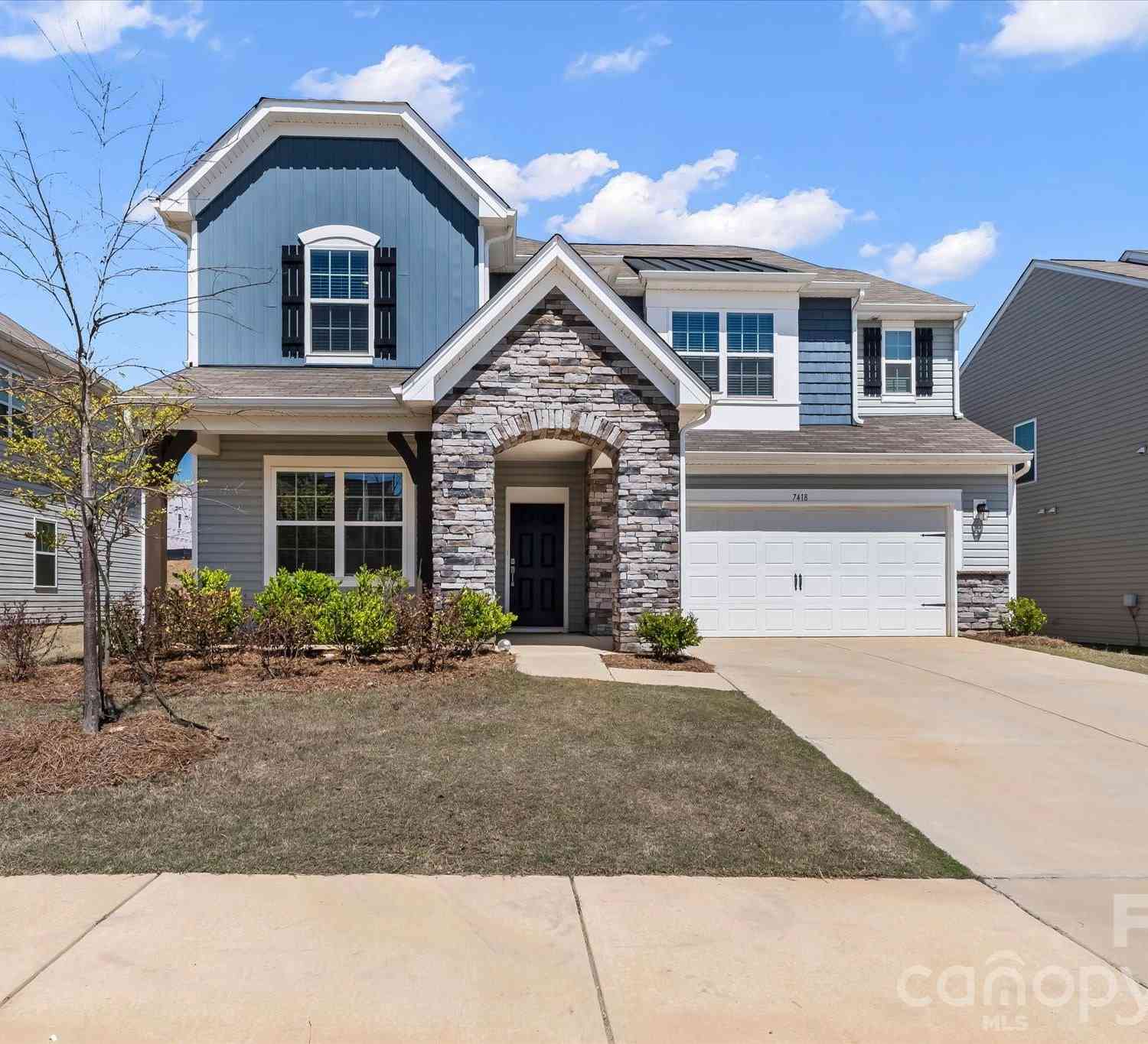 Homes For Sale - 7418 Echoing Hills Lane<br/> Maiden, NC 28650