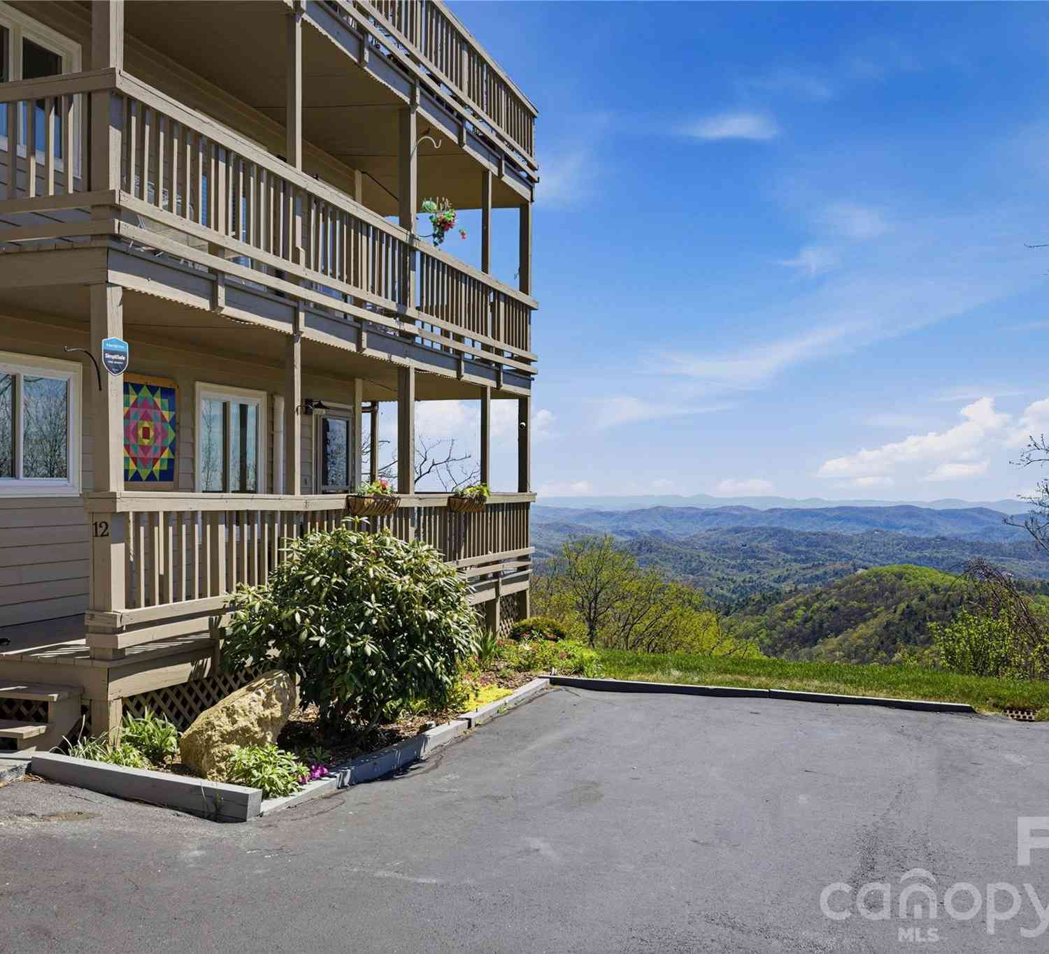 Condo For Sale - 5970 Blowing Rock Boulevard<br/> Lenoir, NC 28645