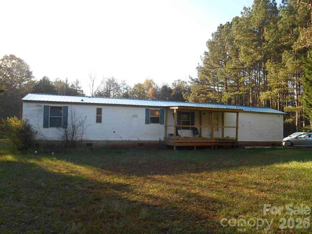 Homes For Sale - 2184 Stove Drive<br/> Newton, NC 28658