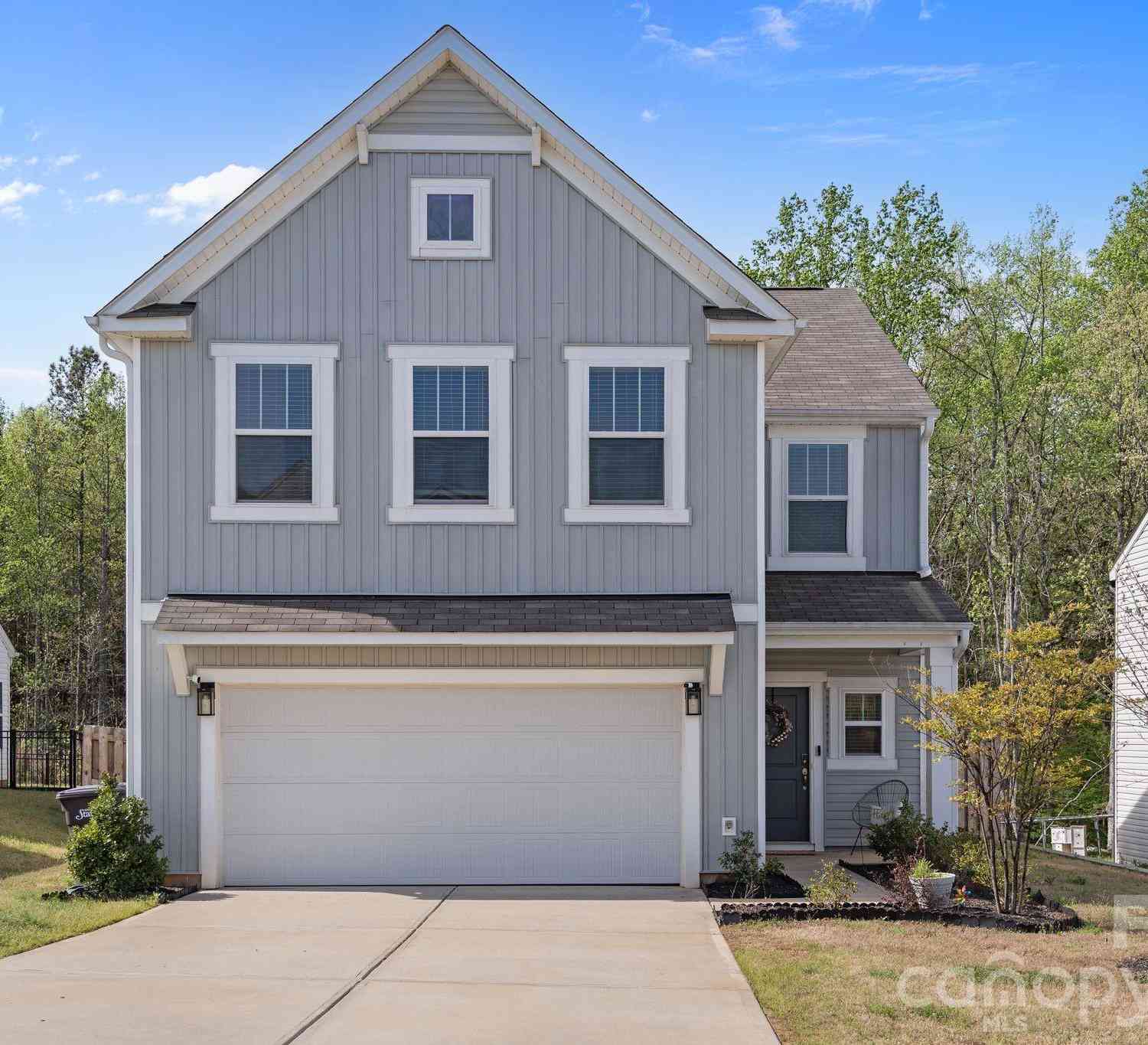 Homes For Sale - 141 Batten Ridge Drive<br/> Statesville, NC 28677