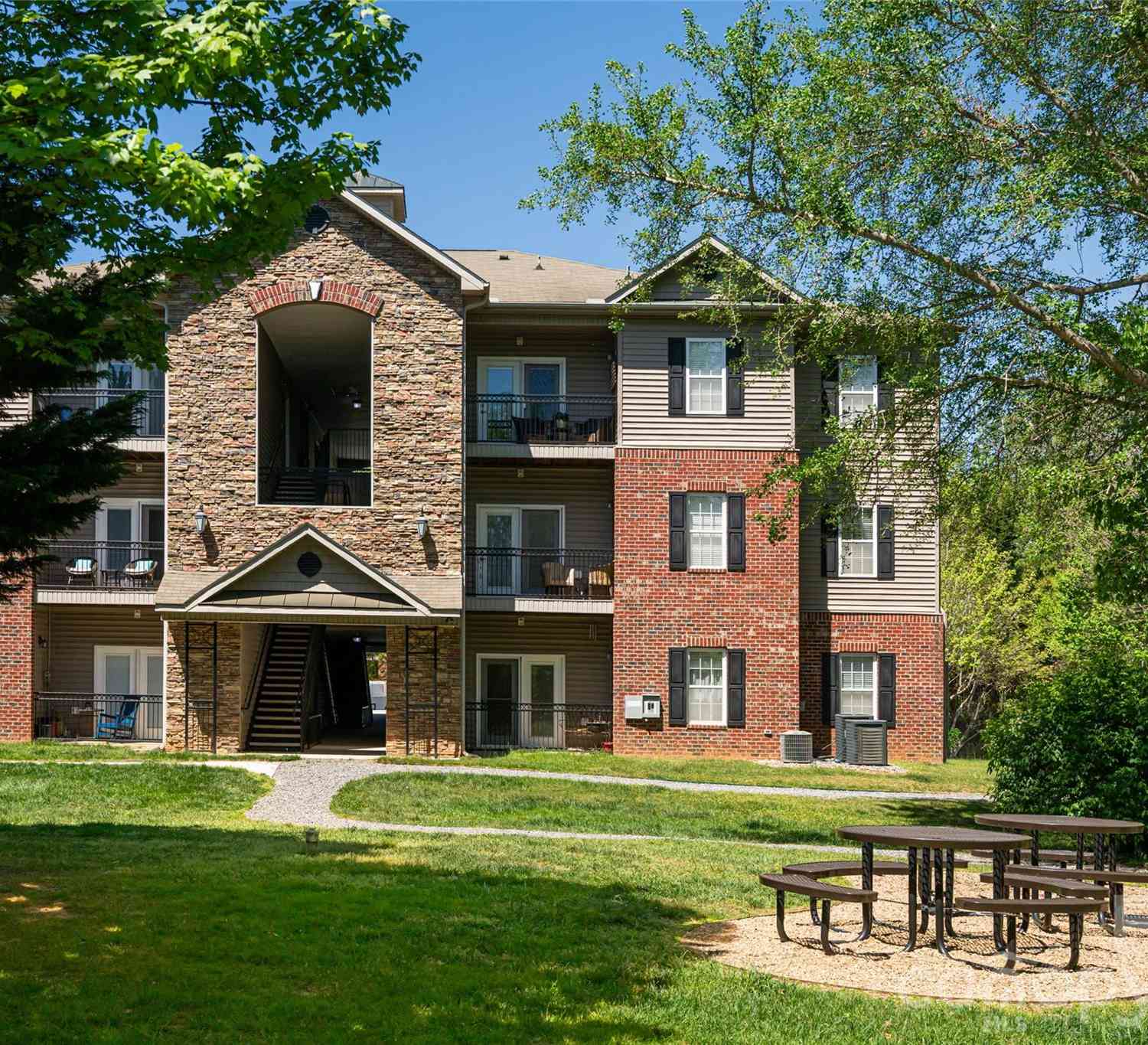 Condo For Sale - 132 Appeldoorn Circle<br/> Buncombe County, Asheville, NC 28803