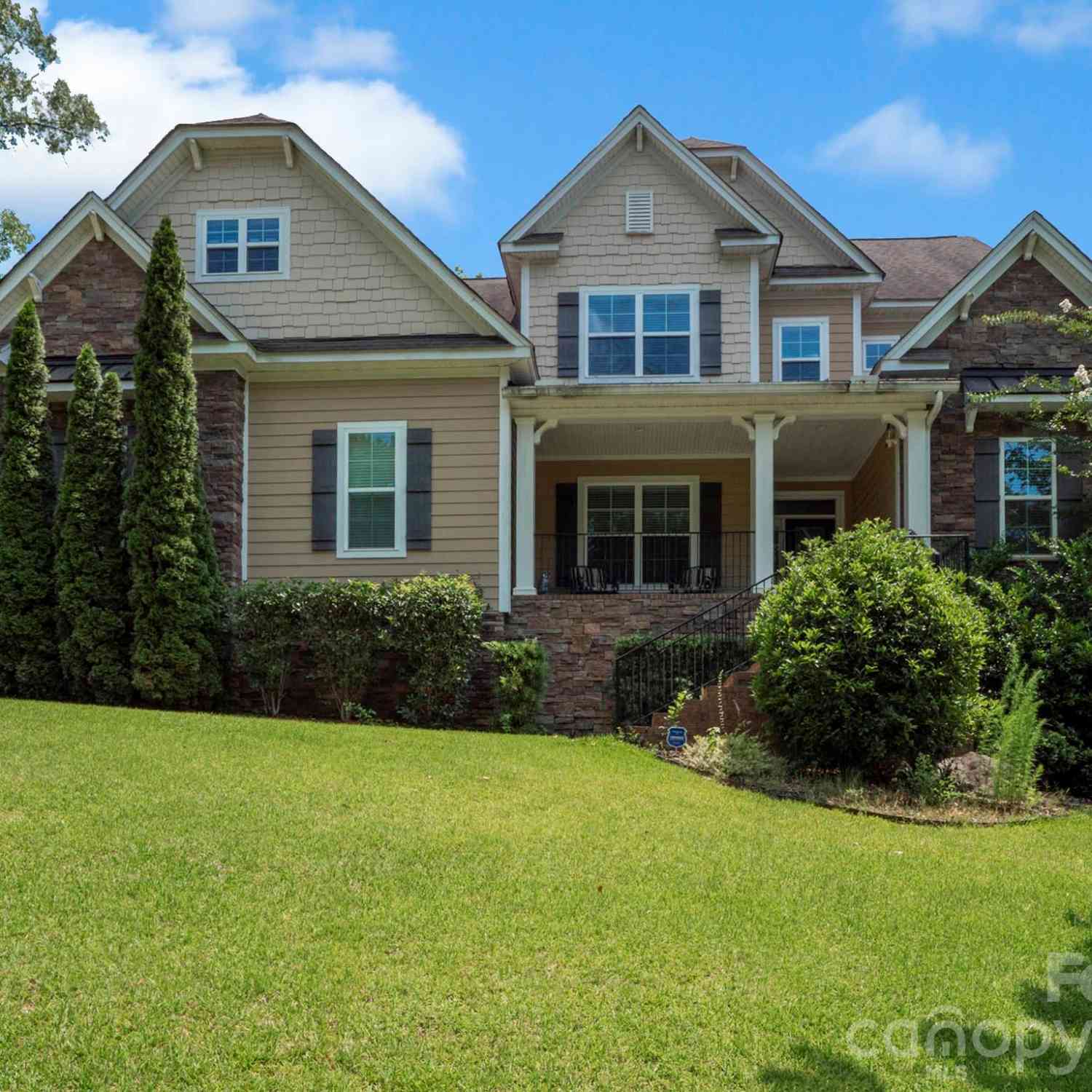 Homes For Sale - 242 Wren Creek Circle<br/> Blythewood, SC 29016