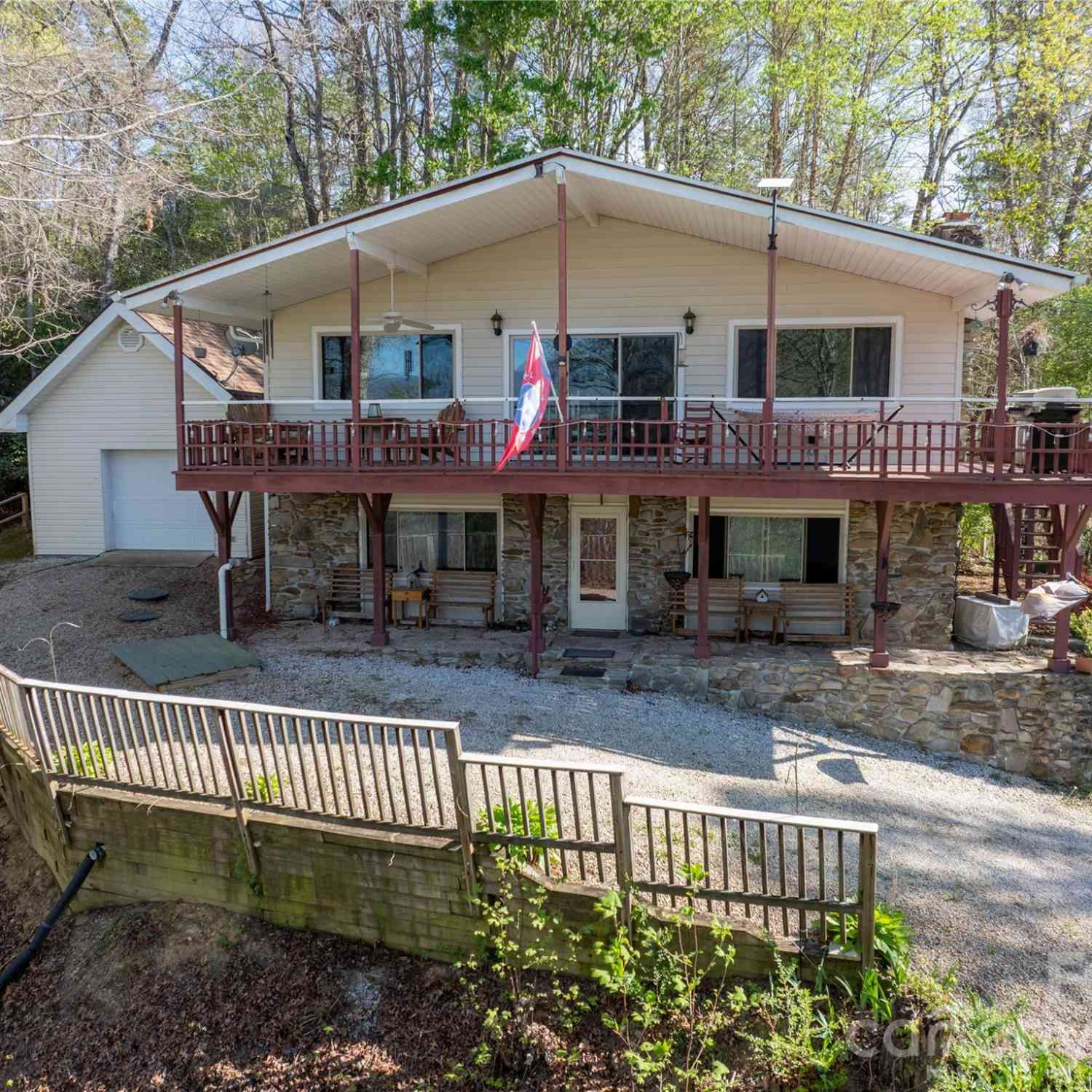 Homes For Sale - 344 Pine Ridge Trail<br/> Almond, NC 28702