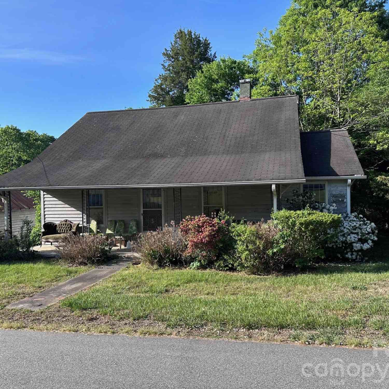 Homes For Sale - 138 Hemlock Street<br/> Mocksville, NC 27028