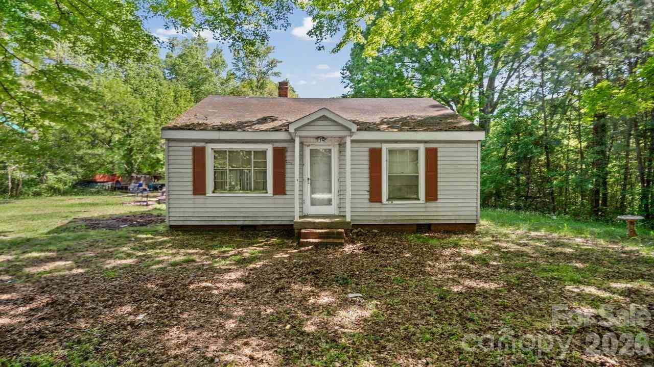 Homes For Sale - 515 E Torbush Drive<br/> Salisbury, NC 28144