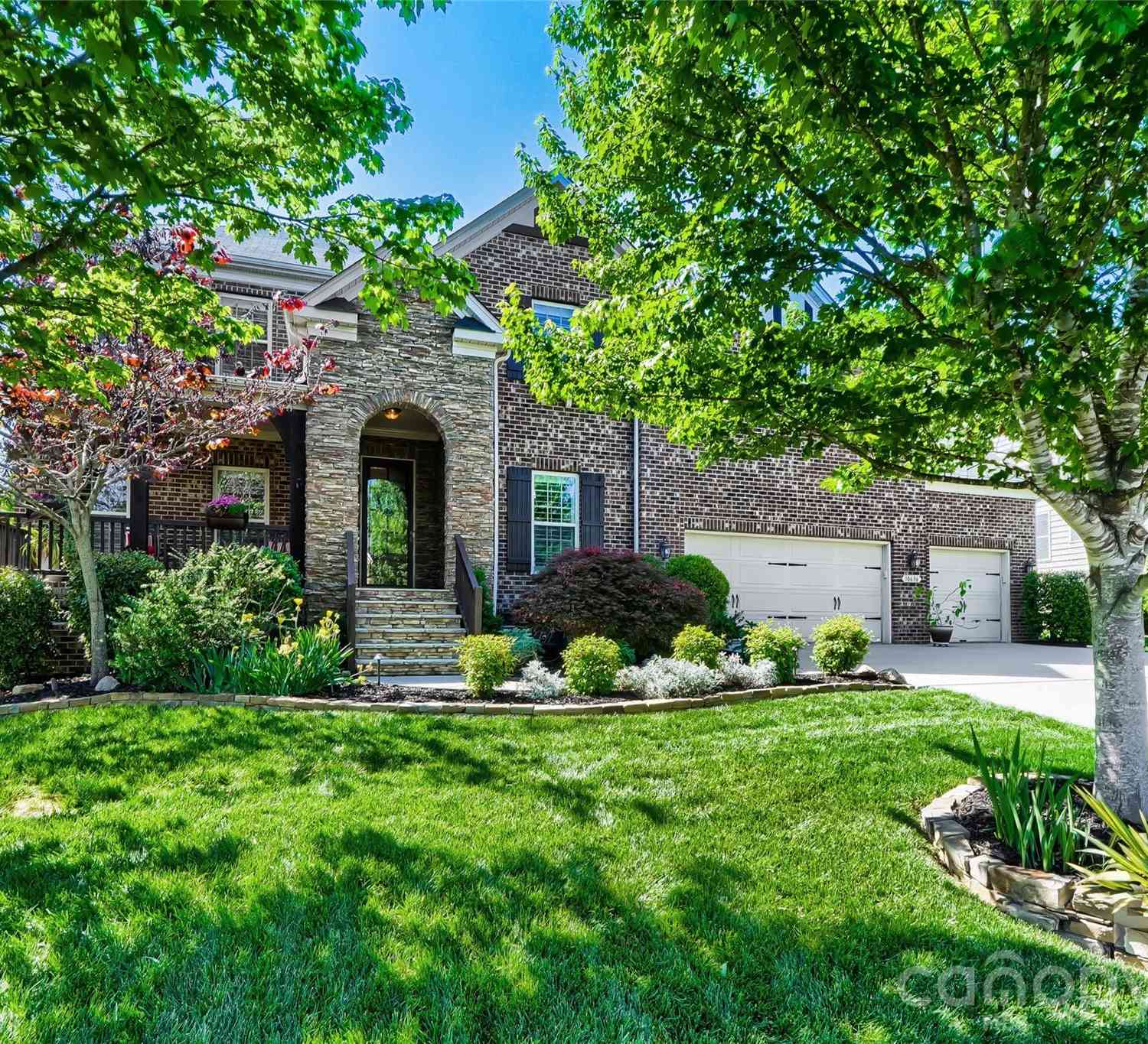 Homes For Sale - 10636 Rippling Stream Drive<br/> Concord, NC 28027