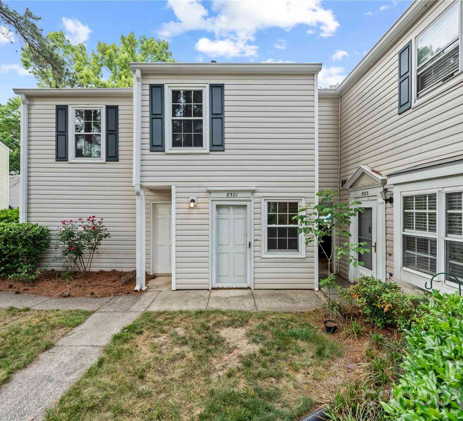 Condo For Sale - 8521 Castle Pine Court<br/> Charlotte, NC 28226