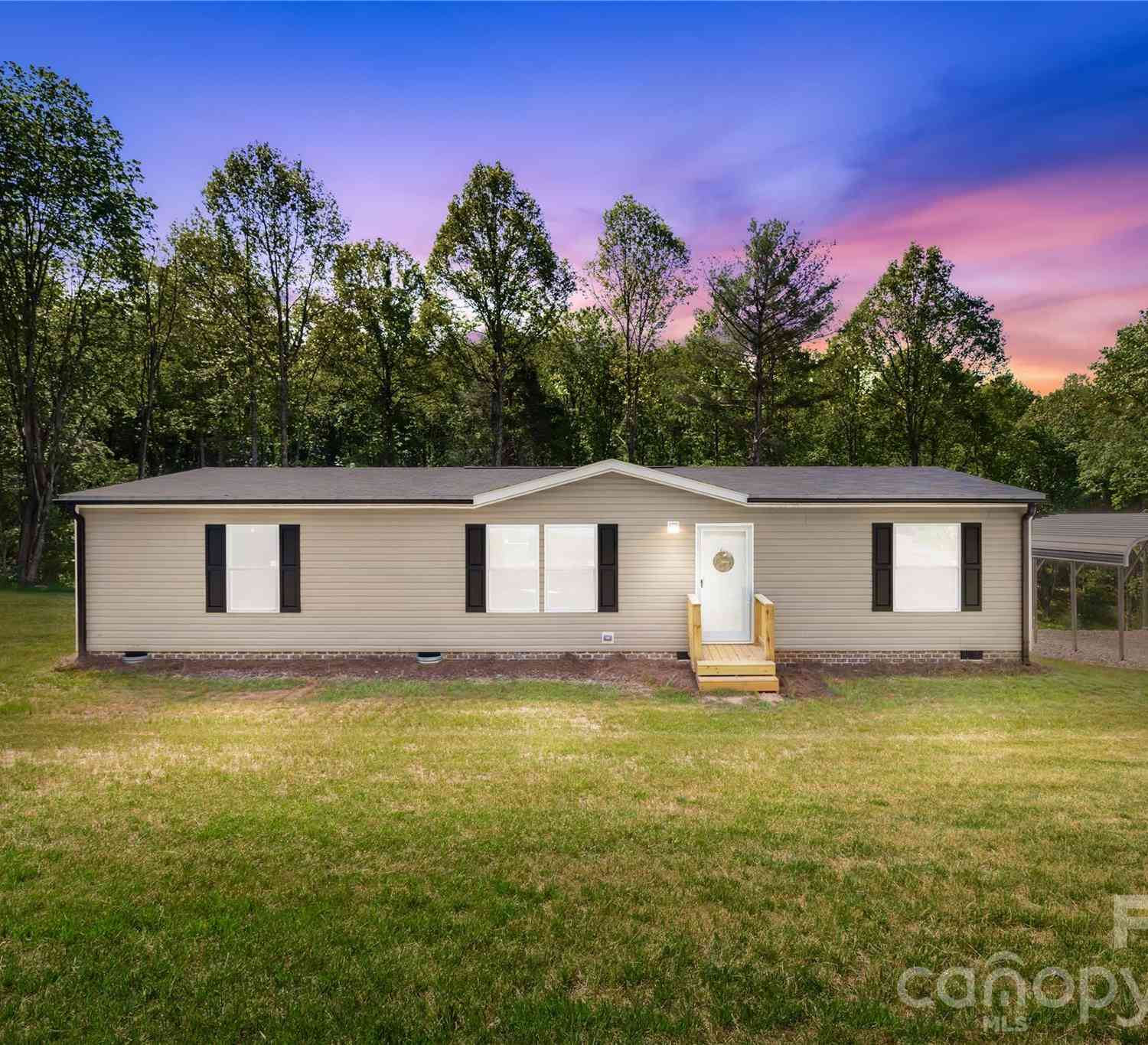 Homes For Sale - 251 Center Lane<br/> Thurmond, NC 28683