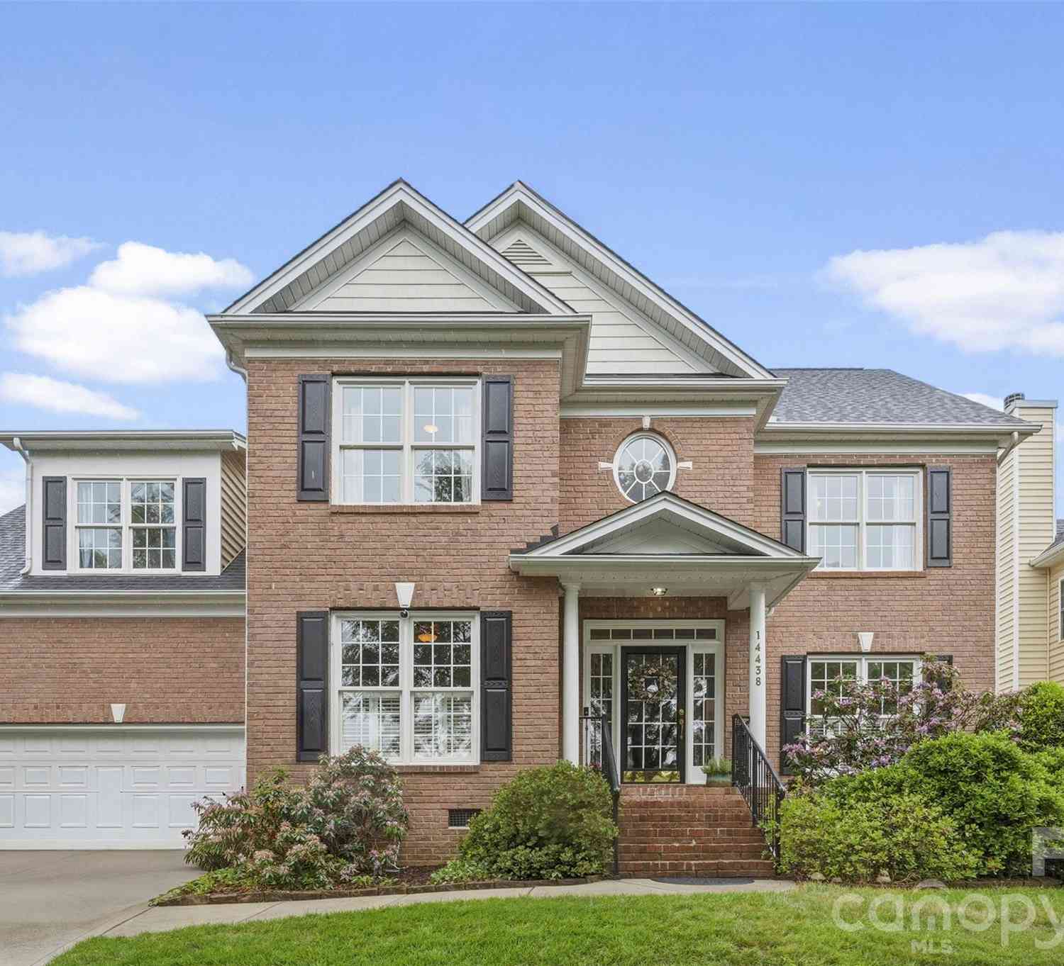Homes For Sale - 14438 Harvington Drive<br/> Huntersville, NC 28078