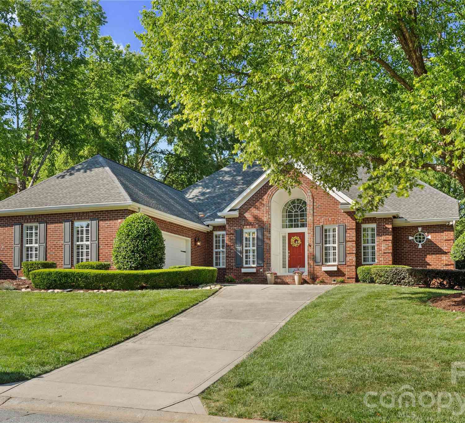 Homes For Sale - 9311 Brentfield Road<br/> Huntersville, NC 28078