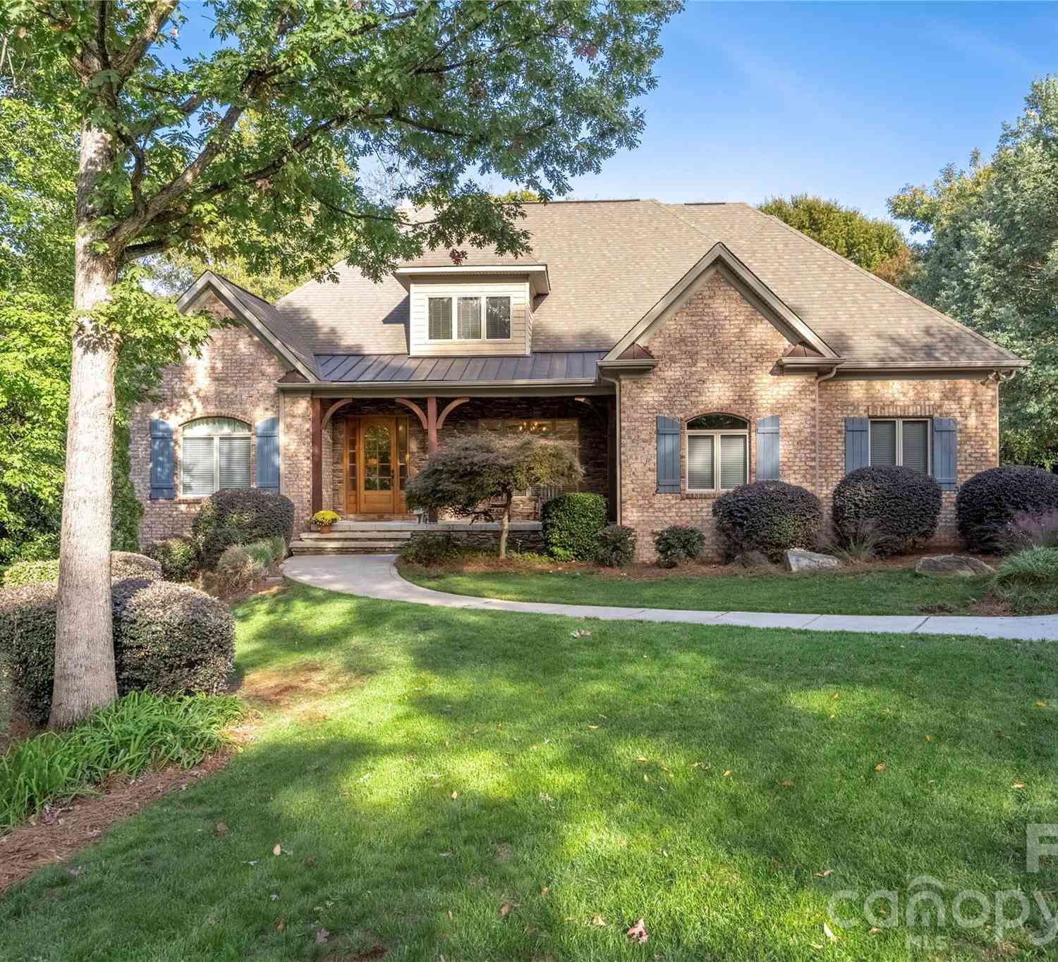 Homes For Sale - 3946 Lake Spring Cove Court<br/> Denver, NC 28037