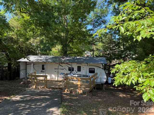Homes For Sale - 131 Twin Bluff Trail<br/> Mount Gilead, NC 27306