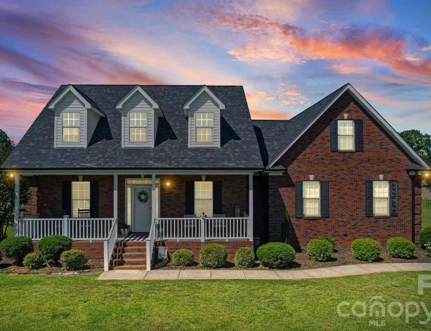 Homes For Sale - 2318 Cardinal Ridge Lane<br/> Wingate, NC 28174