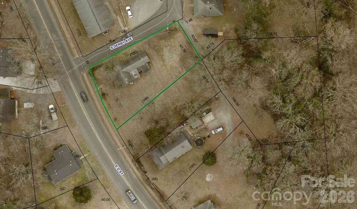 Homes For Sale - 430 E D Street<br/> Newton, NC 28658