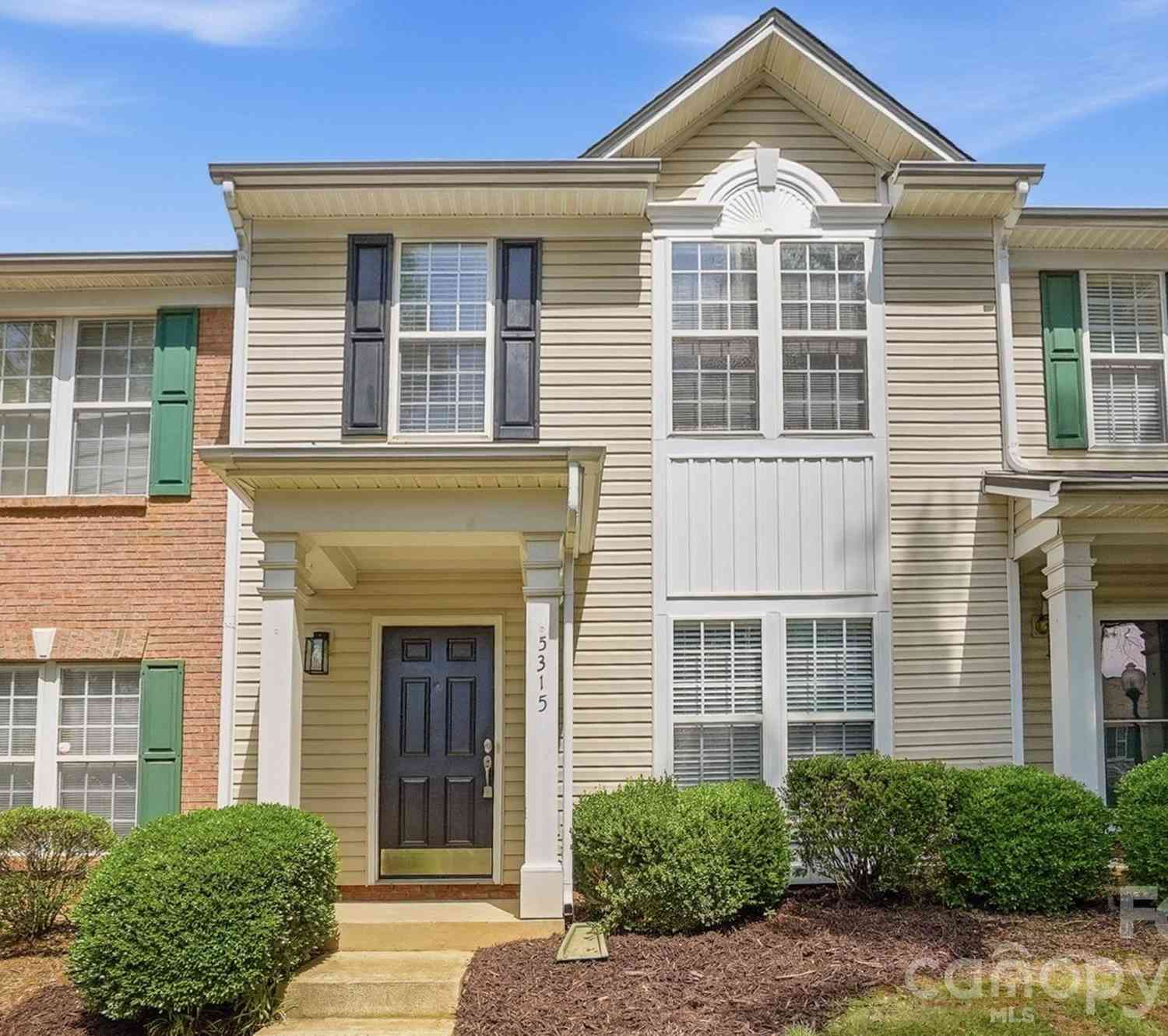 Townhouse For Sale - 5315 Jocelyn Lane<br/> Charlotte, NC 28269