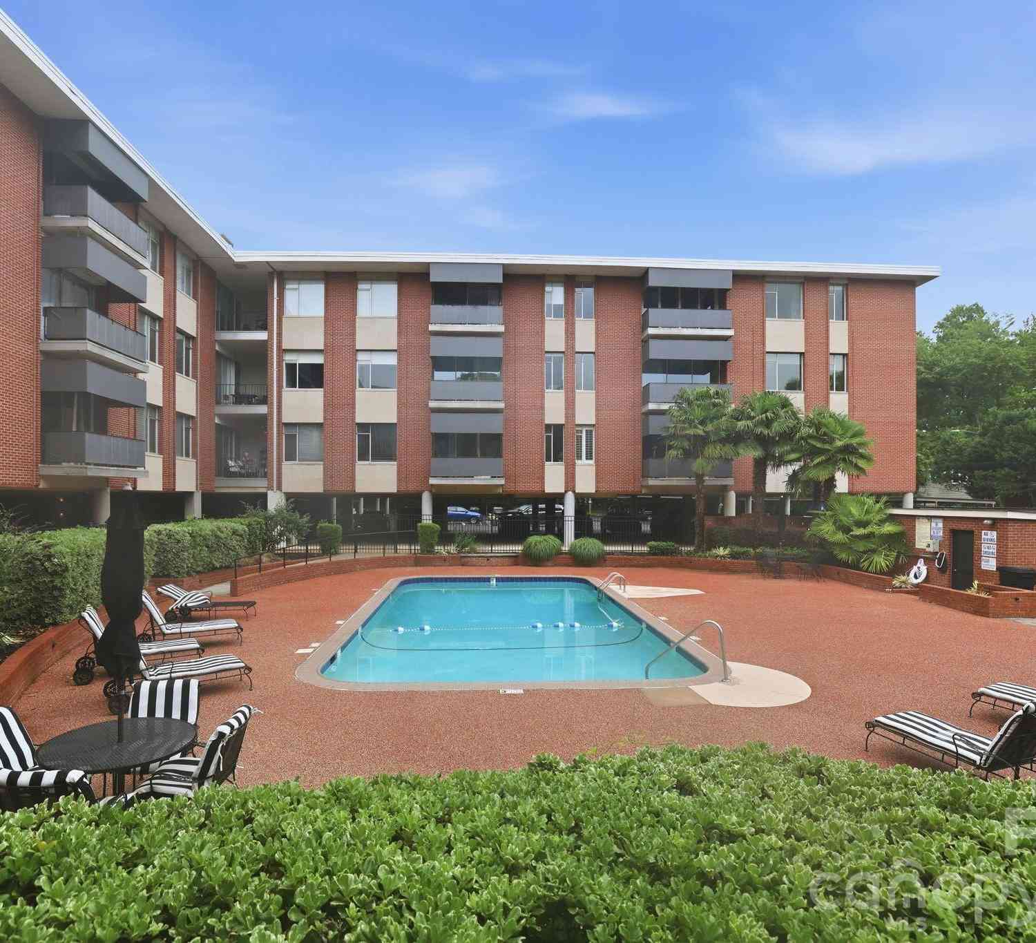 Condo For Sale - 1300 Queens Road #416<br/> Charlotte, NC 28207