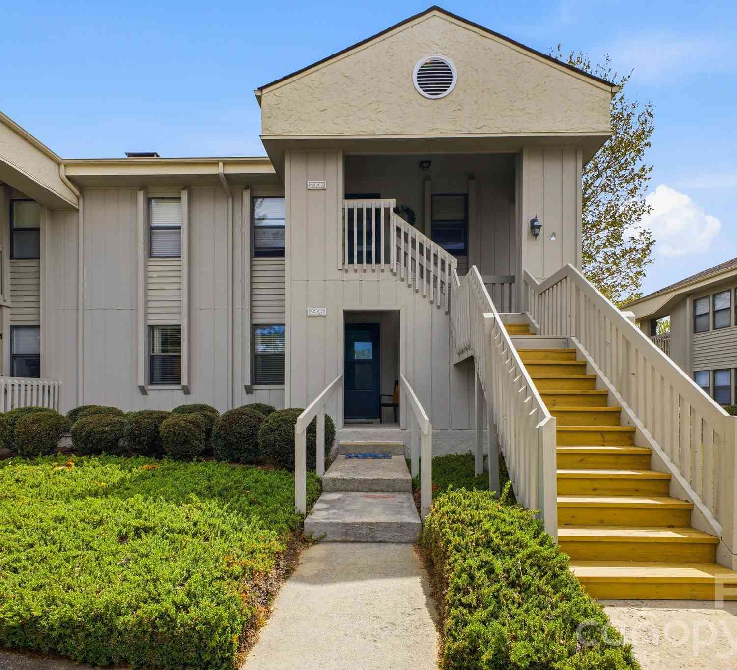 Condo For Sale - 2305 Abbey Circle<br/> Buncombe County, Asheville, NC 28805