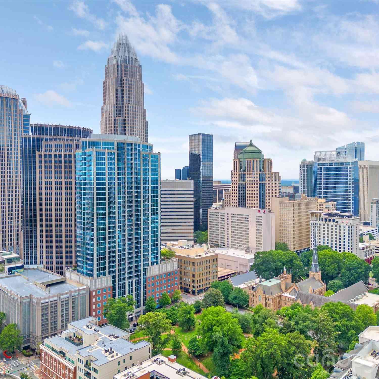 Condo For Sale - 210 N Church Street #2006<br/> Charlotte, NC 28202