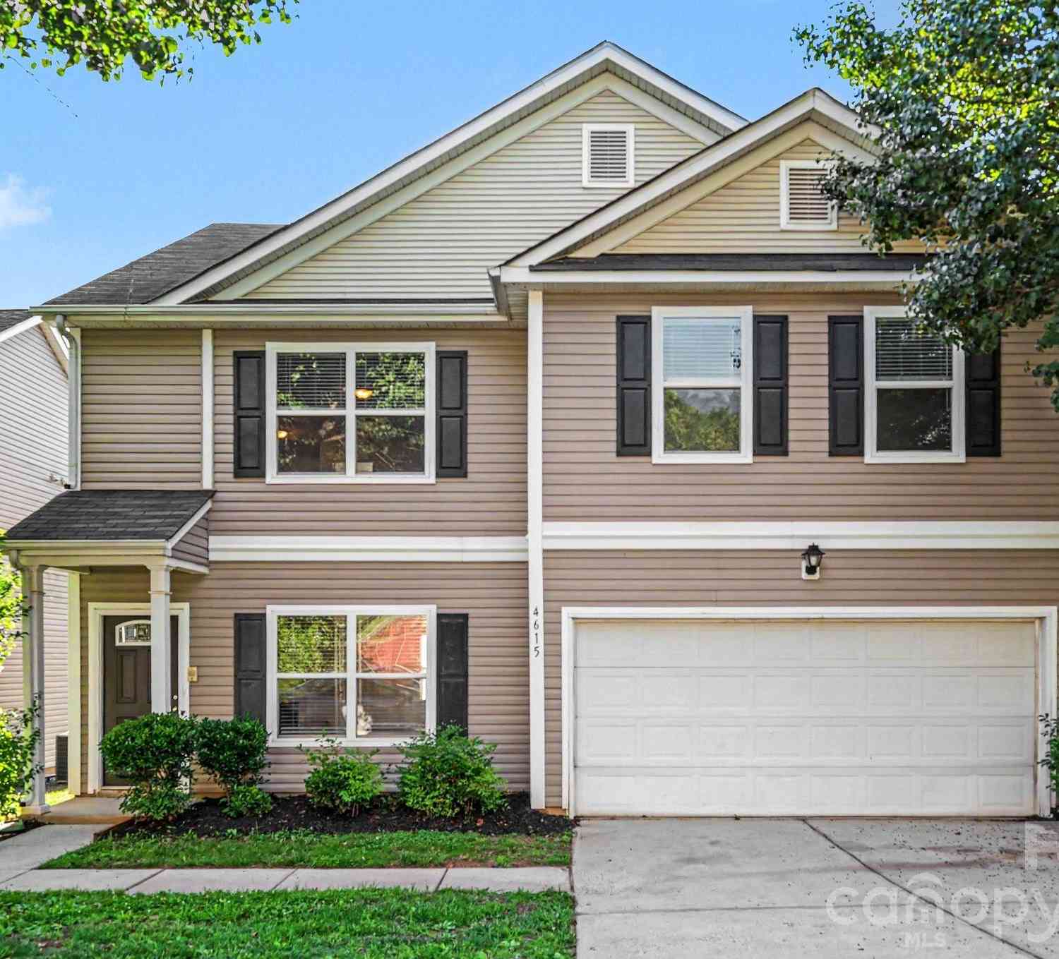 Homes For Sale - 4615 Potters Glen Road<br/> Charlotte, NC 28269