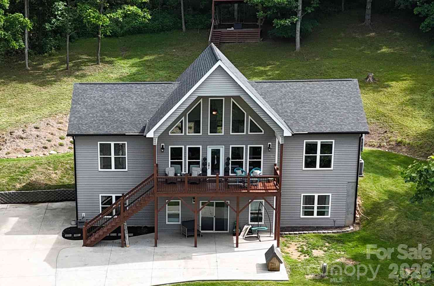 Homes For Sale - 300 Green Meadow Lane<br/> Mars Hill, NC 28754