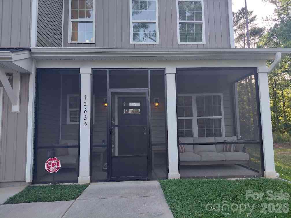 Homes For Sale - 12235 Mallard Ridge Drive<br/> Charlotte, NC 28269