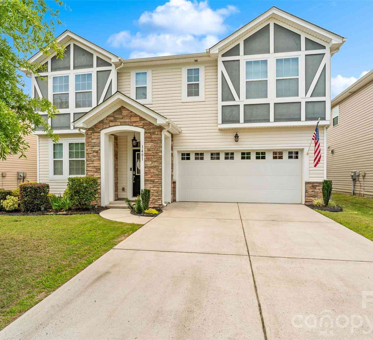 Homes For Sale - 1401 Kings Grove Drive<br/> New York, SC 29745