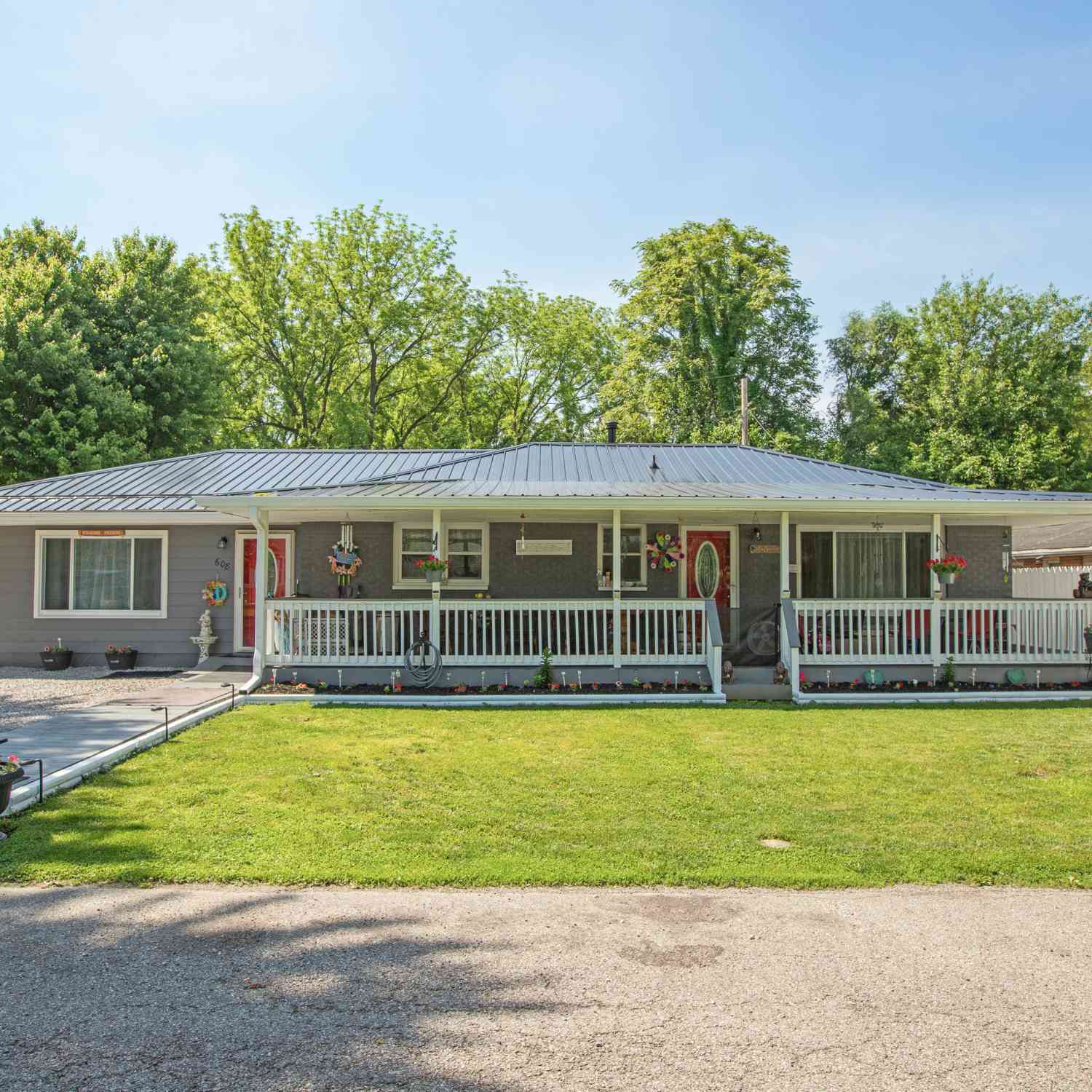 Homes For Sale - 608 E 14th Street<br/> Jackson County, Seymour, IN 47274