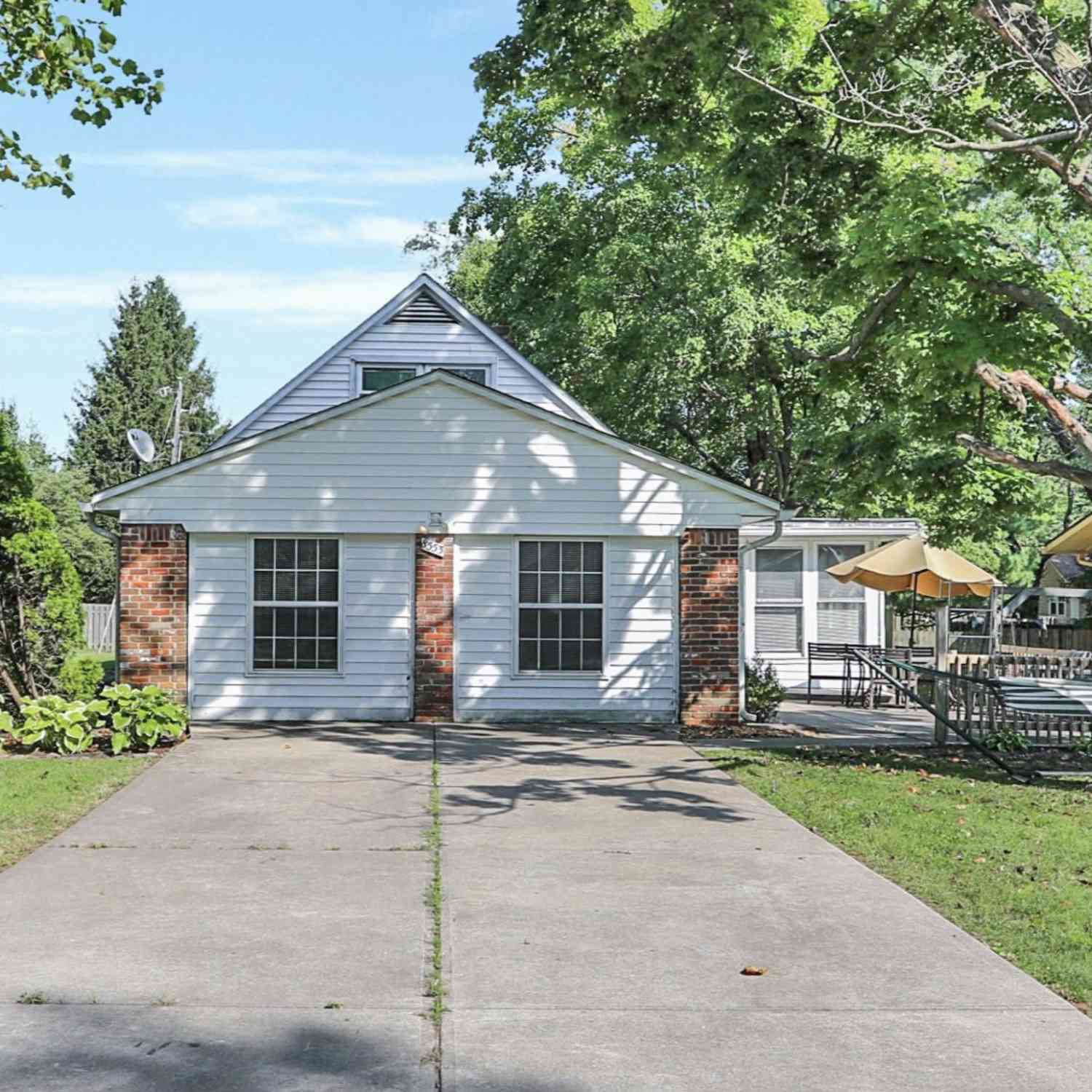 Homes For Sale - 8553 Broadway Street<br/> Marion County, Indianapolis, IN 46240
