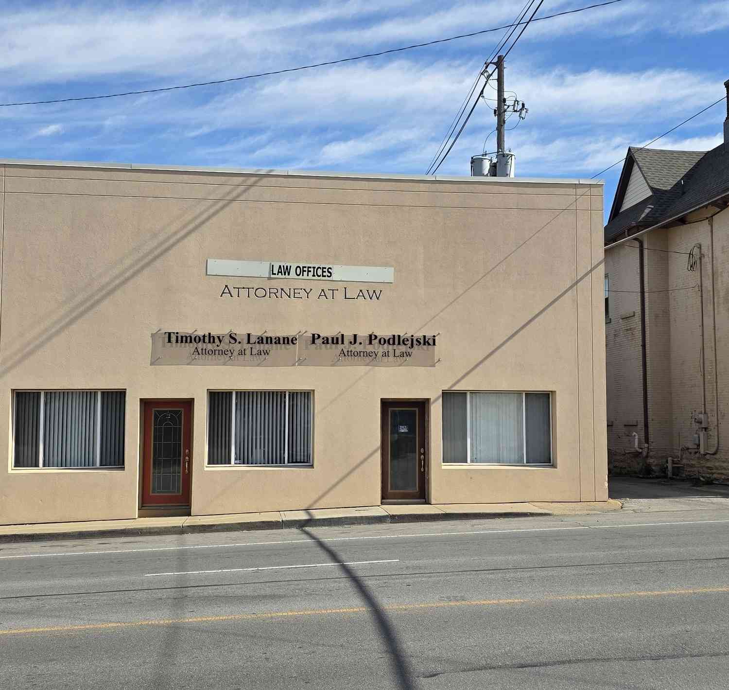 Multifamily For Sale - 20 & 22 W 8th Street<br/> Madison County, Anderson, IN 46016