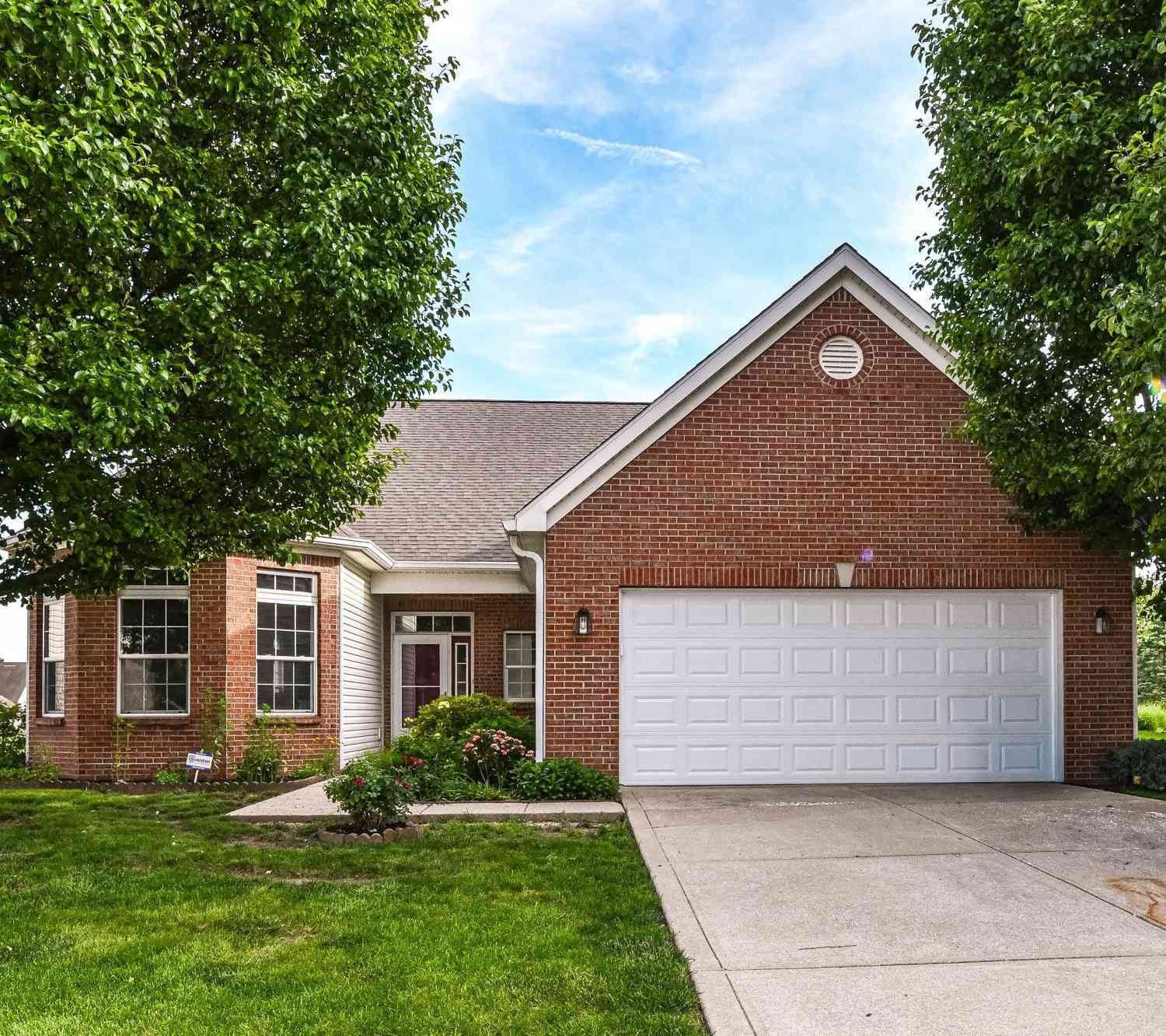 Homes For Sale - 10713 Cardinal Circle<br/> Hendricks County, Indianapolis, IN 46231