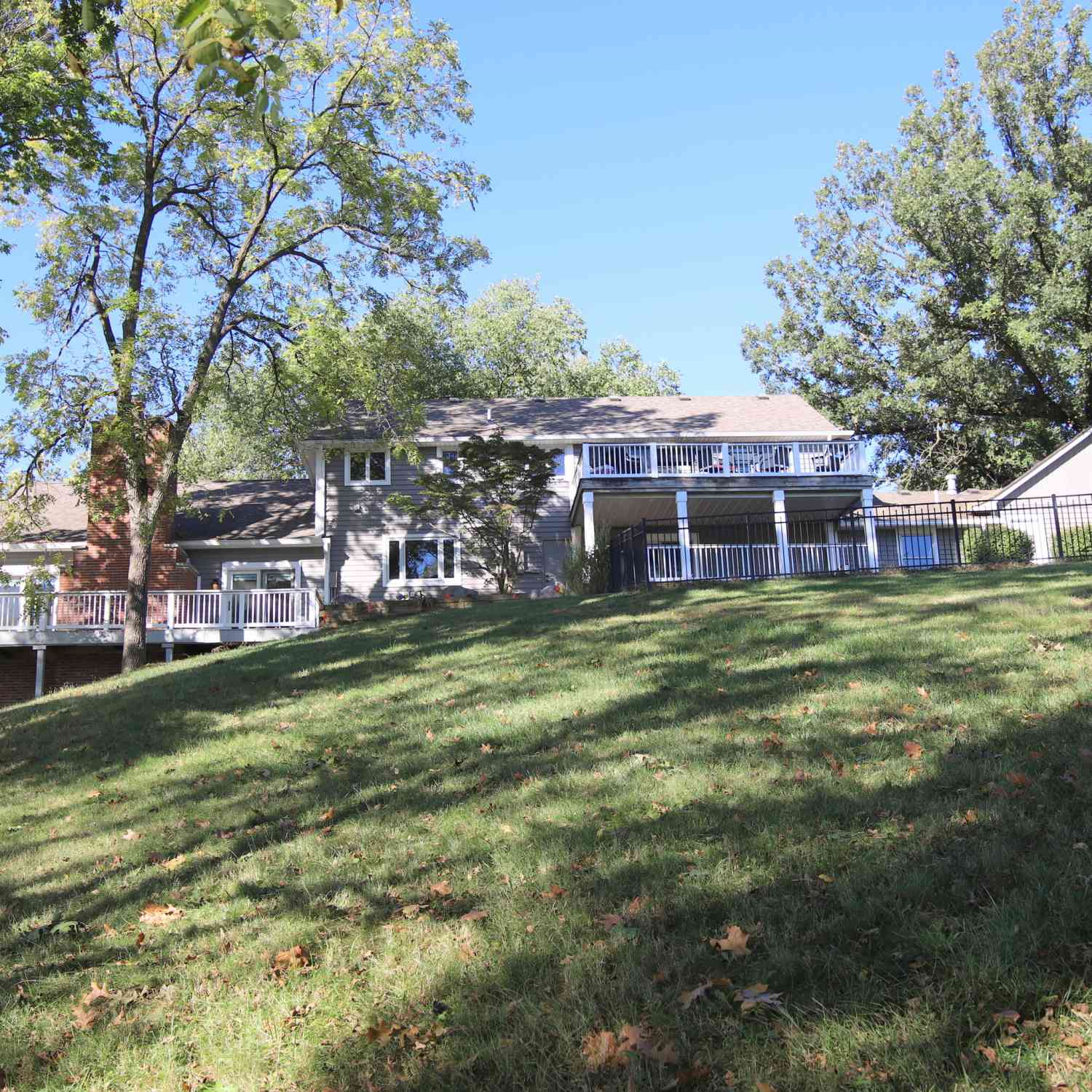 Homes For Sale - 10573 E 116th Street<br/> Fishers, IN 46037