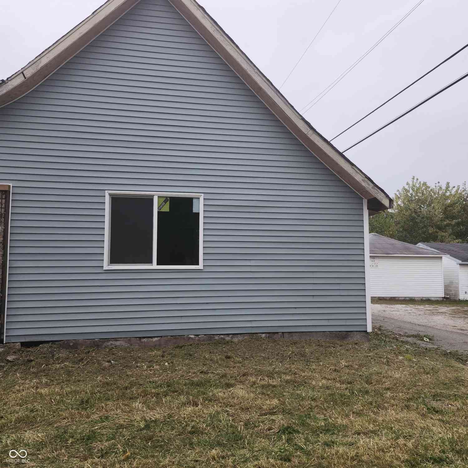 Homes For Sale - 321 S Madison Avenue<br/> Madison County, Anderson, IN 46016